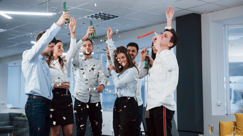 employee-acheivements-how-to-reduce-labor-costs
