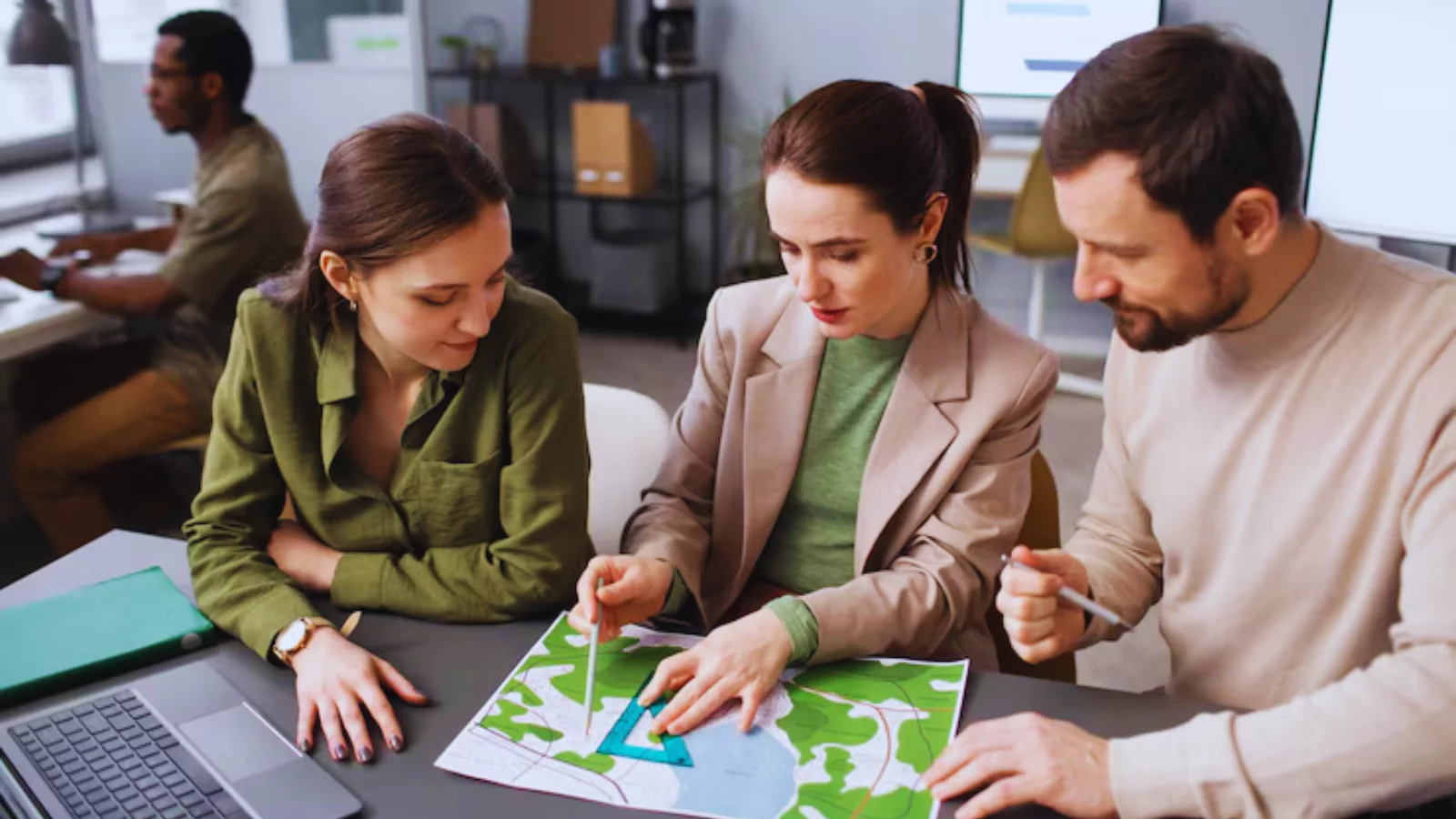 what-are-the-real-world-examples-of-workplace-insights-in-action
