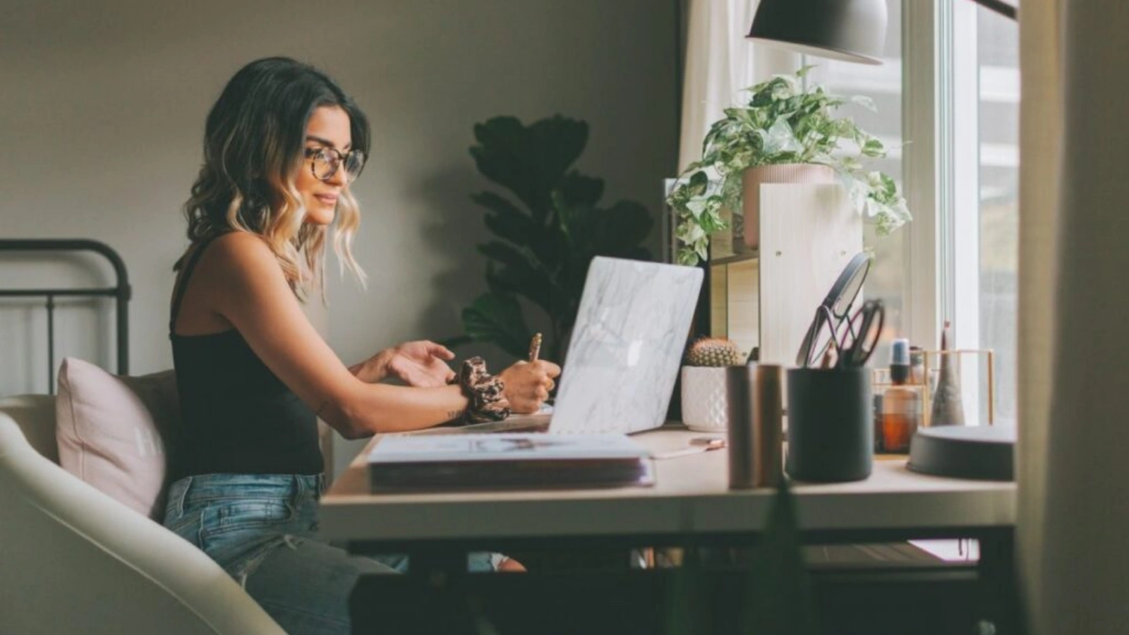 how-do-work Hours-affect-productivity