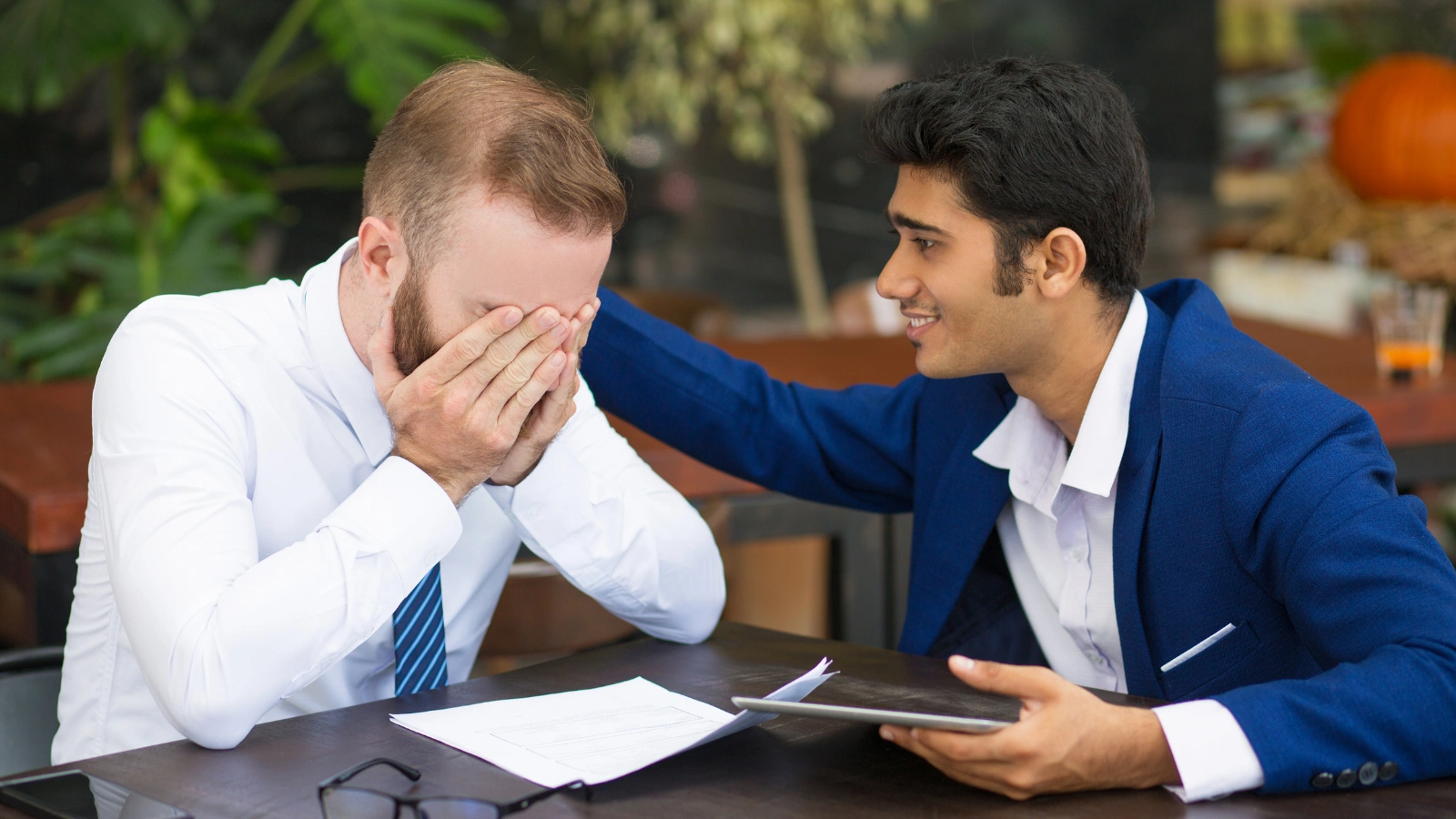 How To Deal With A Disgruntled Employee: Practical Strategies? How-To-Deal-With-A-Disgruntled-Employee